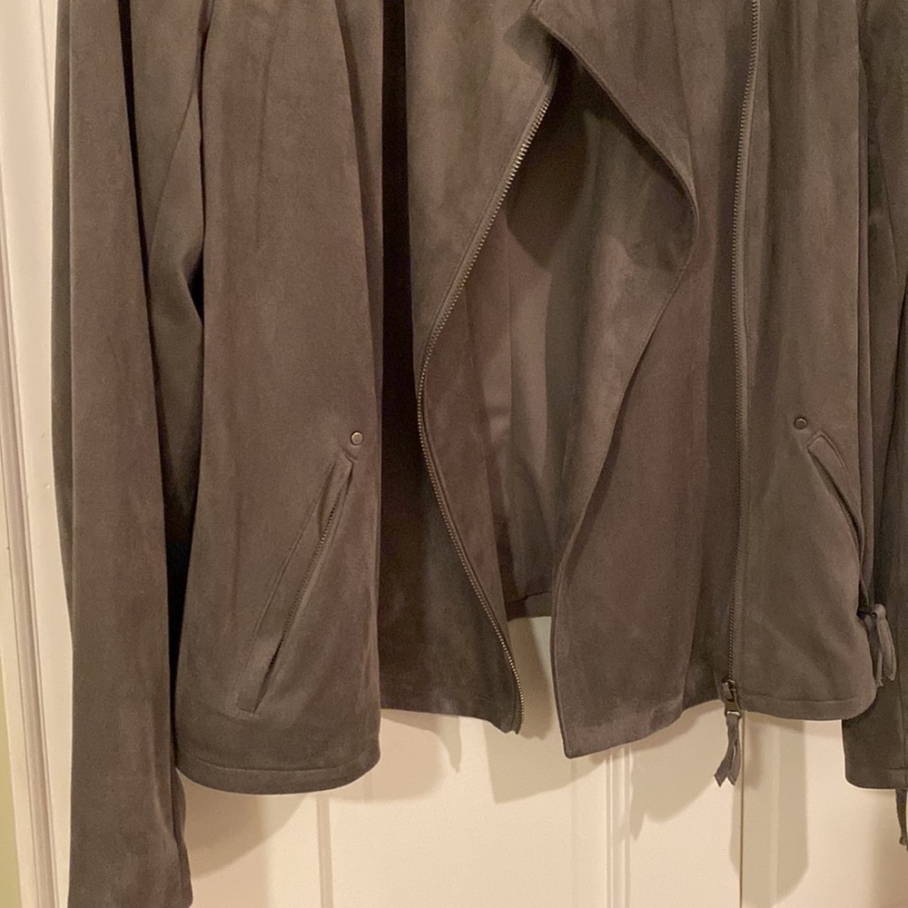 Gray Suede Jacket. - image 4